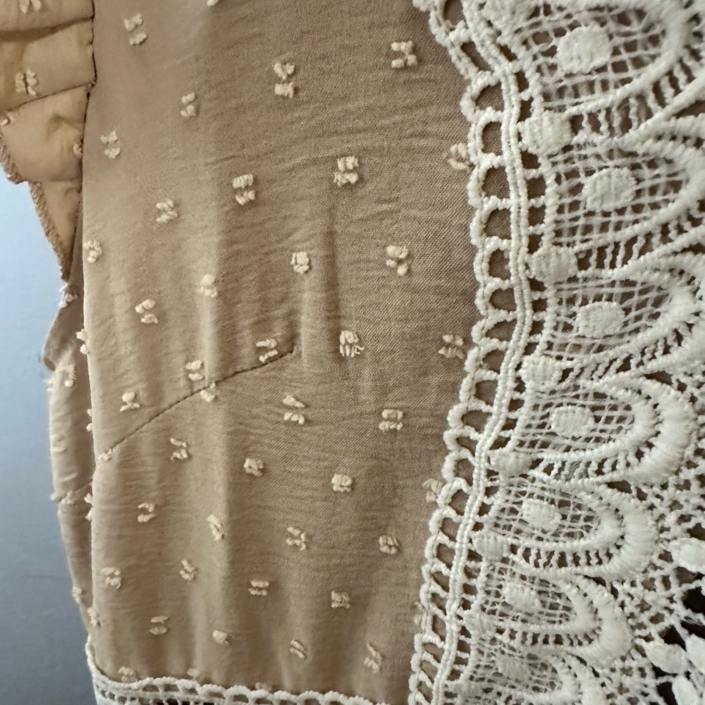 Elegant Tan Lace-Trimmed Dress Sleeveless M New - Picture 3 of 7